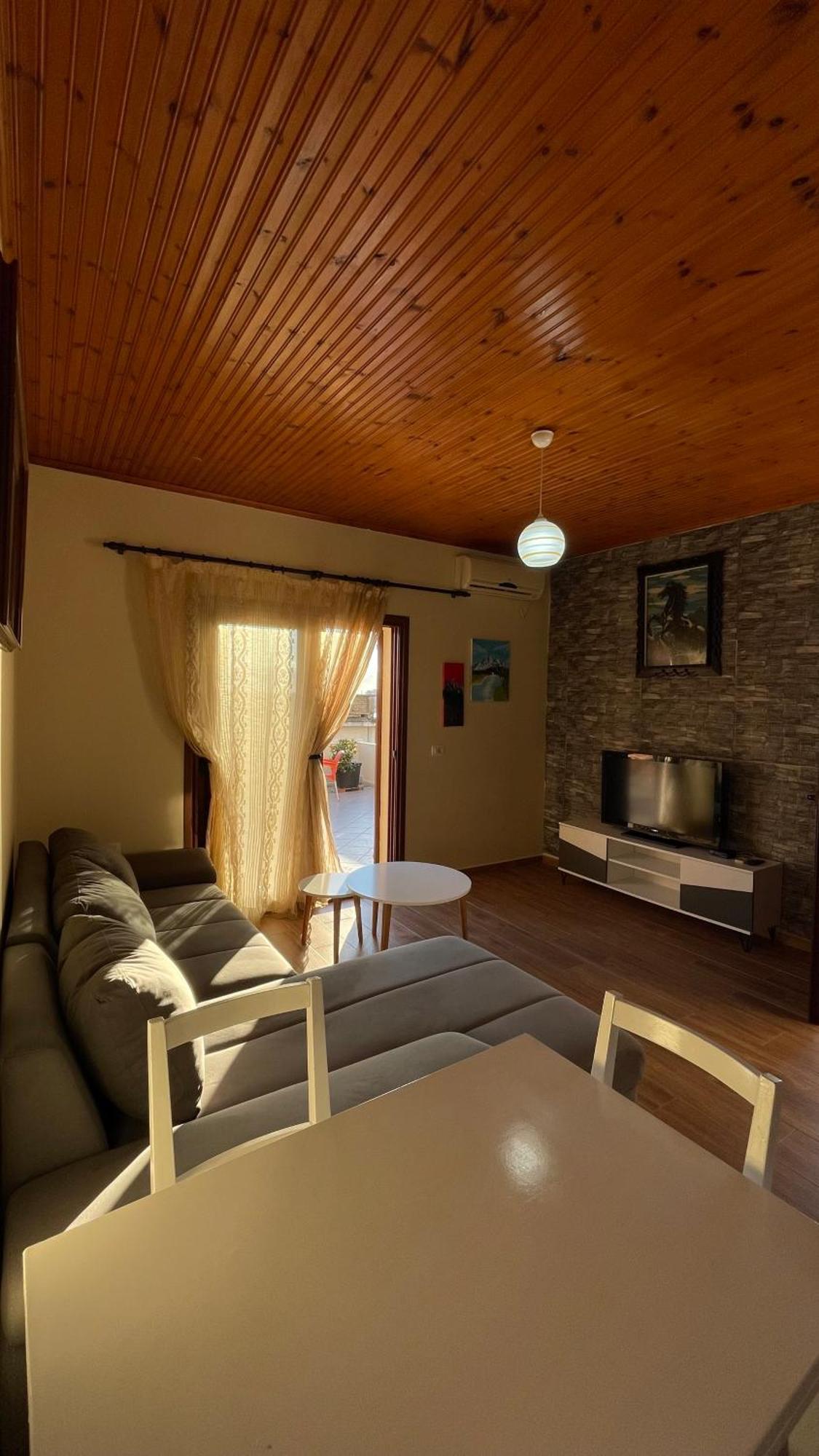 July Seaview Apartments Sarandë Exterior foto