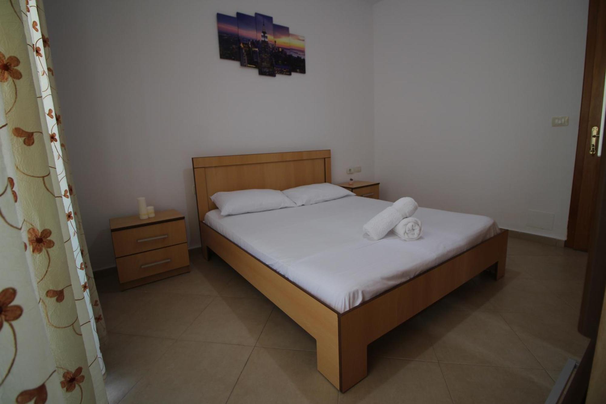 July Seaview Apartments Sarandë Exterior foto